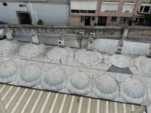 İstanbul’da 472 yıllık tarihi camide tepki çeken klima görüntüsü