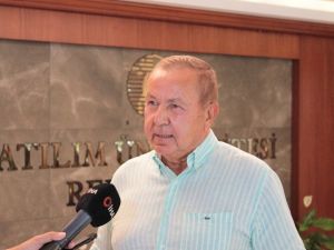 Prof. Dr. Cansızlar: “Altın kriz ve savaş gibi karmaşık ve belirsizlik ortamlarını sever”