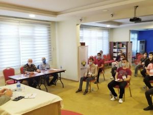 Teoriden pratiğe geçişte İhlas Vakfı gençlerin yanında olacak