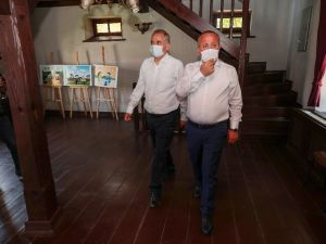 Vali Atik, Denizli’nin tarihi yapılarına hayran kaldı