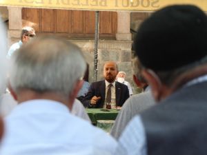 Dünya Etnospor Başkanı Bilal Erdoğan, Söğüt sakinleriyle çay sohbetine katıldı