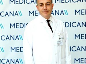 ’’Diz protezi ameliyatı, 60 yaş ve üzerindeki hastalar dışında duruma göre 40 yaşındaki hastalara da yapılabilir’’