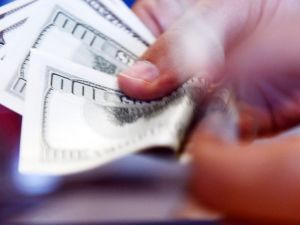 Yılsonu dolar kuru beklentisi yükseldi