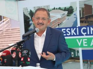 Özhaseki: “Hiçbir şey yapamayacağını bildiği halde sağda solda ağlak ağlak gezen, yardım istemeye çalışan bir Yunanistan var”