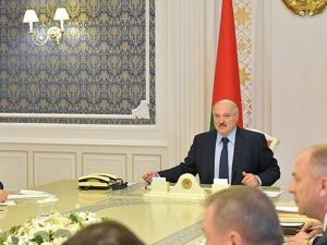 Lukaşenko, Güvenlik Konseyi üyeleri ile acil durum toplantısı yaptı
