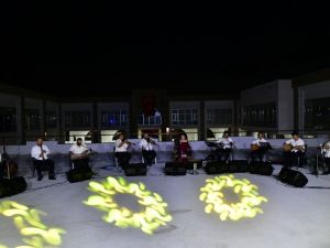 Evde kal, müziksiz kalma