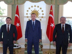 Cumhurbaşkanı Erdoğan, Kırgızistan Meclis Başkanı Dastanbek Cumabekov’u kabul etti