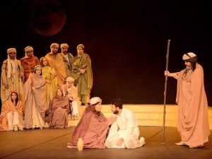 Yeni tiyatro sezonuna erken merhaba