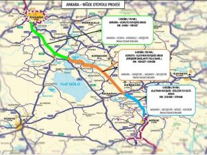 Bakan Karaismailoğlu Ankara-Niğde Otoyolu’nda incelemelerde bulundu