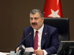 Bakan Koca: "Türkiye’de korona virüs aşısı ile ilgili 13 çalışma yapılıyor, 3’ü ileri safhada"