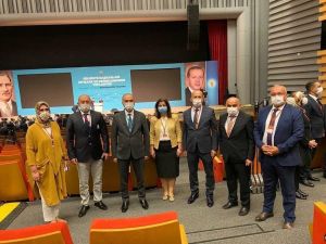 Başkan Özlü belediye başkanları toplantısına katıldı