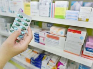 "İlacı buzdolabının rafında saklamayın"