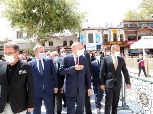 Cumhurbaşkanı Erdoğan cuma namazını Eyüpsultan’da kıldı