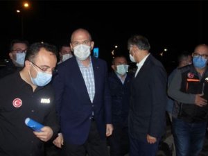 İçişleri Bakanı Süleyman Soylu, sel felaketinin yaşandığı Giresun’un Dereli ilçesinde incelemelerde bulundu