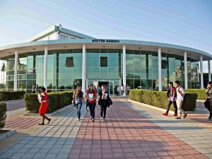Yakın Doğu Üniversitesi Yüksek Lisans ve Doktora kayıtları devam ediyor