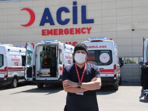 Prof. Dr. Oğuztürk uyardı: “Covid-19 enfeksiyonu sigara içenlerde daha ağır seyrediyor”