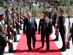 Rusya Savunma Bakanı Şoygu, Azerbaycan’da