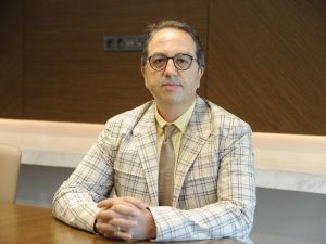 Prof. Dr. Alper Şener: “İyonize çinko içeren pastil virüslere karşı kalkan oluşturuyor”