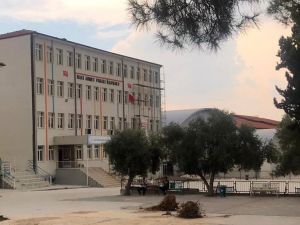 Öğretmenin korona testi pozitif çıkınca okulda seminerler durduruldu