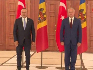 Bakan Çavuşoğlu, Moldova Cumhurbaşkanı tarafından kabul edildi