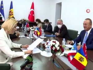 Bakan Çavuşoğlu, Gagauz Özerk Yeri Başkanı Vlah ile görüştü