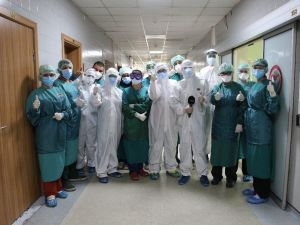 Covid-19 yoğun bakım ünitesinin 2 savaşçısı