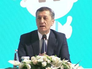 Bakan Selçuk: "21 Eylül’de belirli sınıflarda yüz yüze eğitimi başlatacağız”