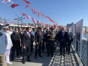 Galata Köprüsü’nde “Başkumandan Büyük Taarruzu Anlatıyor” sergisi