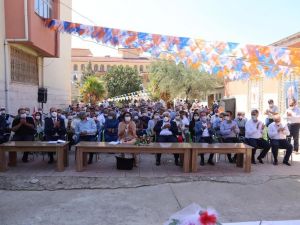 AK Parti ilçe kongreleri yapıldı