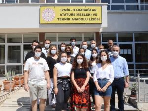 Liseliler için seferber oldular, ‘Gelişim Atölyesi’ kurdular