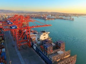 Denizli’de ihracat arttı, ithalat azaldı