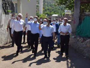 AK Parti Batman İl Başkanı Gür Hasankeyf’te incelemelerde bulundu