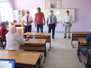 Müdür Başyiğit: “Öğretmenlere pandemi kurallarını hatırlattı”