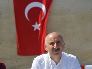 Bakan Adil Karaismailoğlu: " Giresun’da hayat devletin ve vatandaşın çabaları ile normale dönecek”