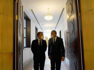 Fransa Cumhurbaşkanı Macron, Irak Başbakanı el-Kazimi ile görüştü