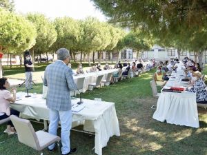 Korona virüsü salgınının İzmir ekonomisi üzerindeki etkilerini araştıracaklar