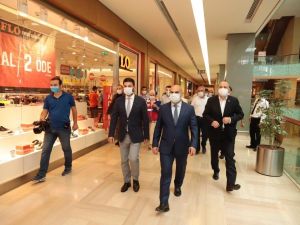 Kağıthane’de maske ve sosyal mesafe denetimi