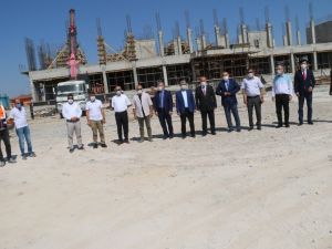 Kütahya TOBB’un Mesleki ve Teknik Anadolu Lisesi inşaatında inceleme