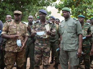 Mali’de askeri cunta sivil yönetime geçiş için görüşmelere başlıyor