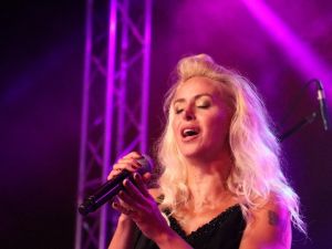 Deniz Seki, Yalovalı hayranlarıyla buluştu