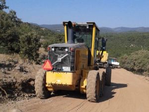 Yunusemre’de ova yolları düzenleniyor