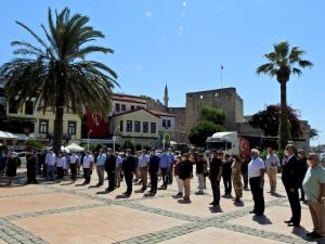 CHP’nin kuruluşunun 97. yılı Çeşme’de törenle kutlandı