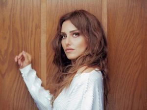 Seda Sayan’dan vokalistine destek