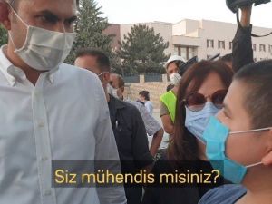 Bakan Kurum ile Emre’nin gülümseten diyaloğu: "Söz mü? Söz"