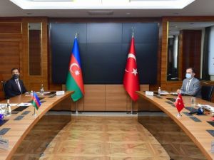 Ticaret Bakanı Pekcan, Azerbaycan Meclis Başkanı Gafarova ile görüştü