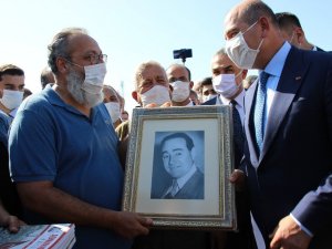 Bakan Soylu, Adnan Menderes Müzesi’nde incelemelerde bulundu