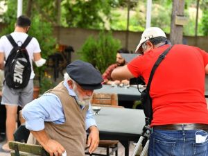 Ünlü oyuncu Halil Kumova’nın Covid-19 testi pozitif çıktı