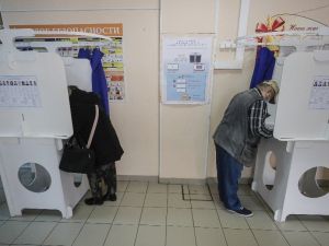 Rusya’da ara seçimler için halk sandık başında