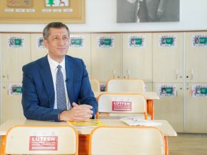 Bakan Selçuk’tan velilere "çocukları salgın gündeminden uzak tutun" uyarısı