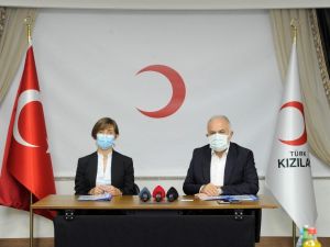 Sağlık çalışanlarına 200 bin dolarlık koruyucu ekipman desteği